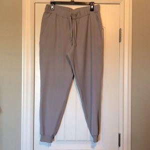 Lululemon on the Fly Lavender joggers